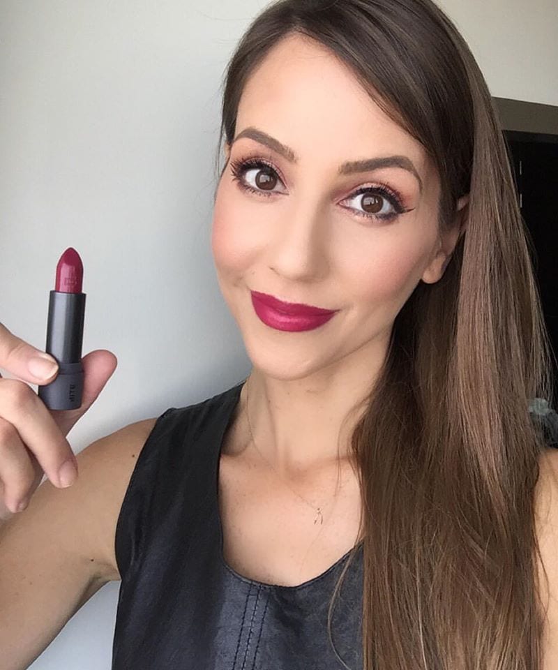 How to choose a lipstick |Makeup Artist Dubai